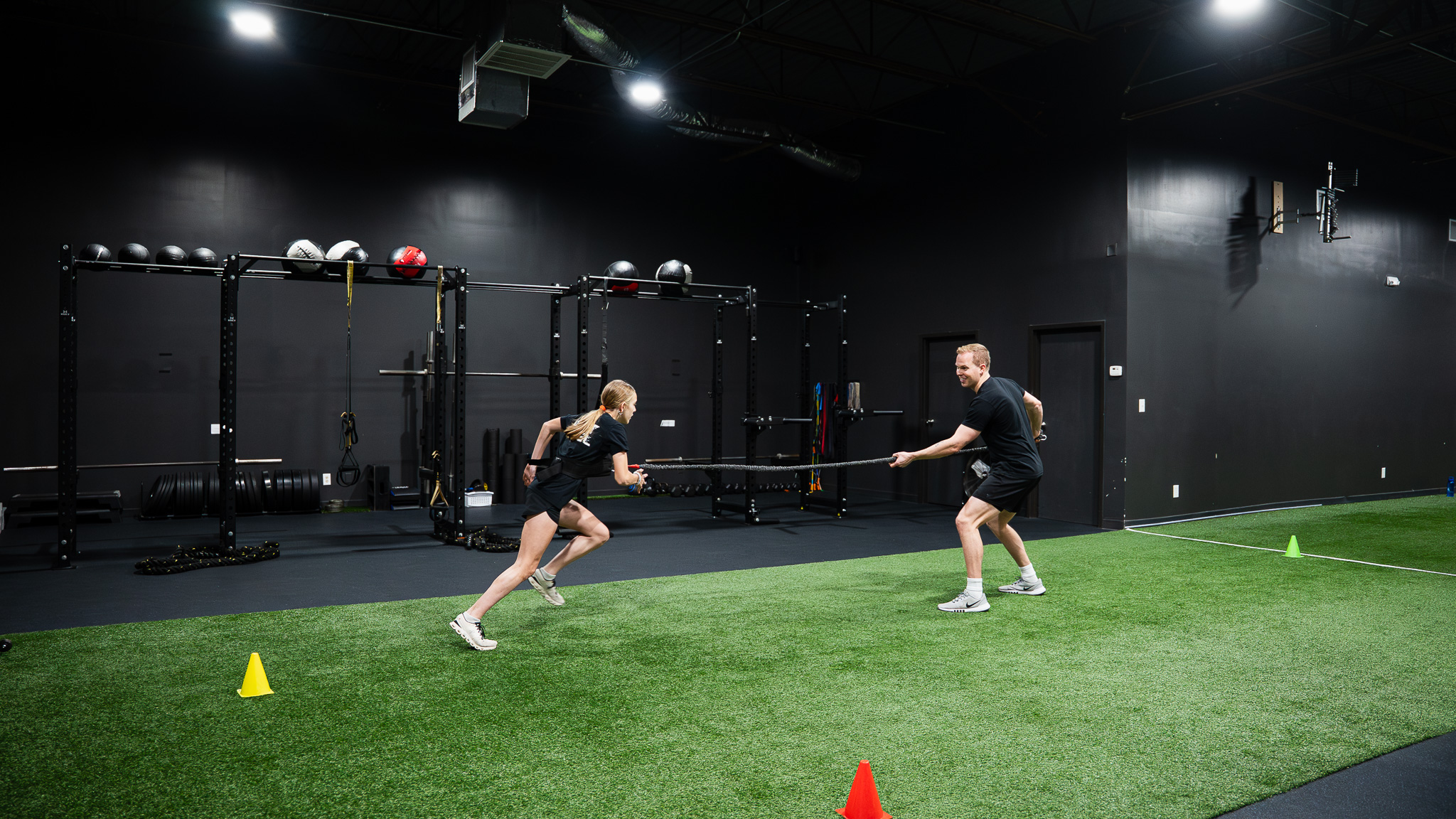 Innovative Explosive Exercises (band assisted sprint) Innovative Explosive Exercises (band assisted sprint)